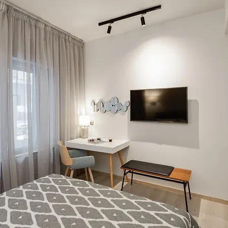 Square Elegant