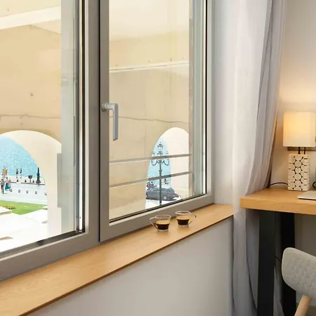 Square Elegant Apartment Thessaloniki