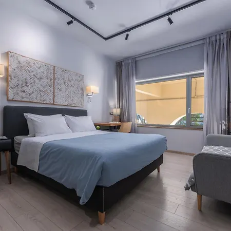 Apartment Square Elegant