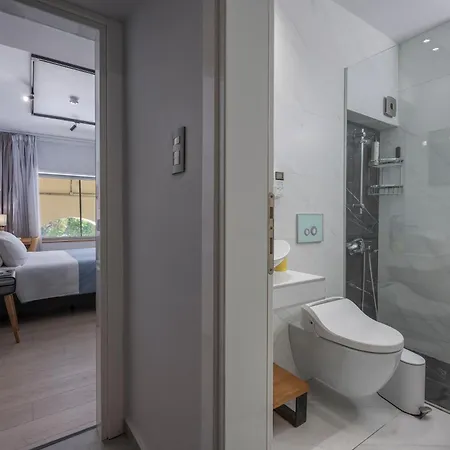 Square Elegant Apartment Thessaloniki
