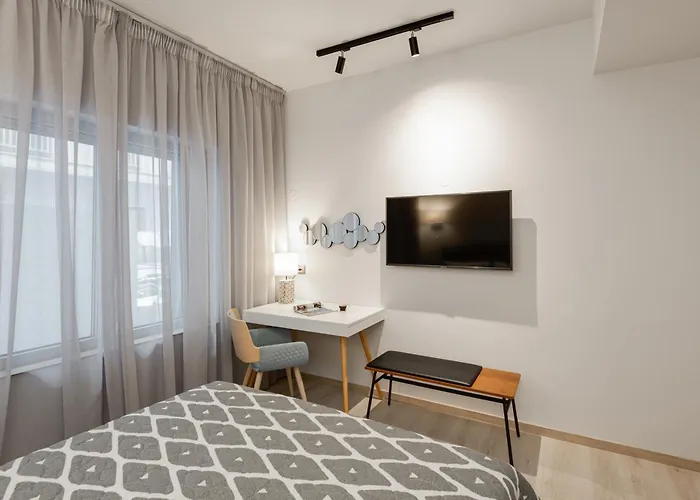 Square Elegant